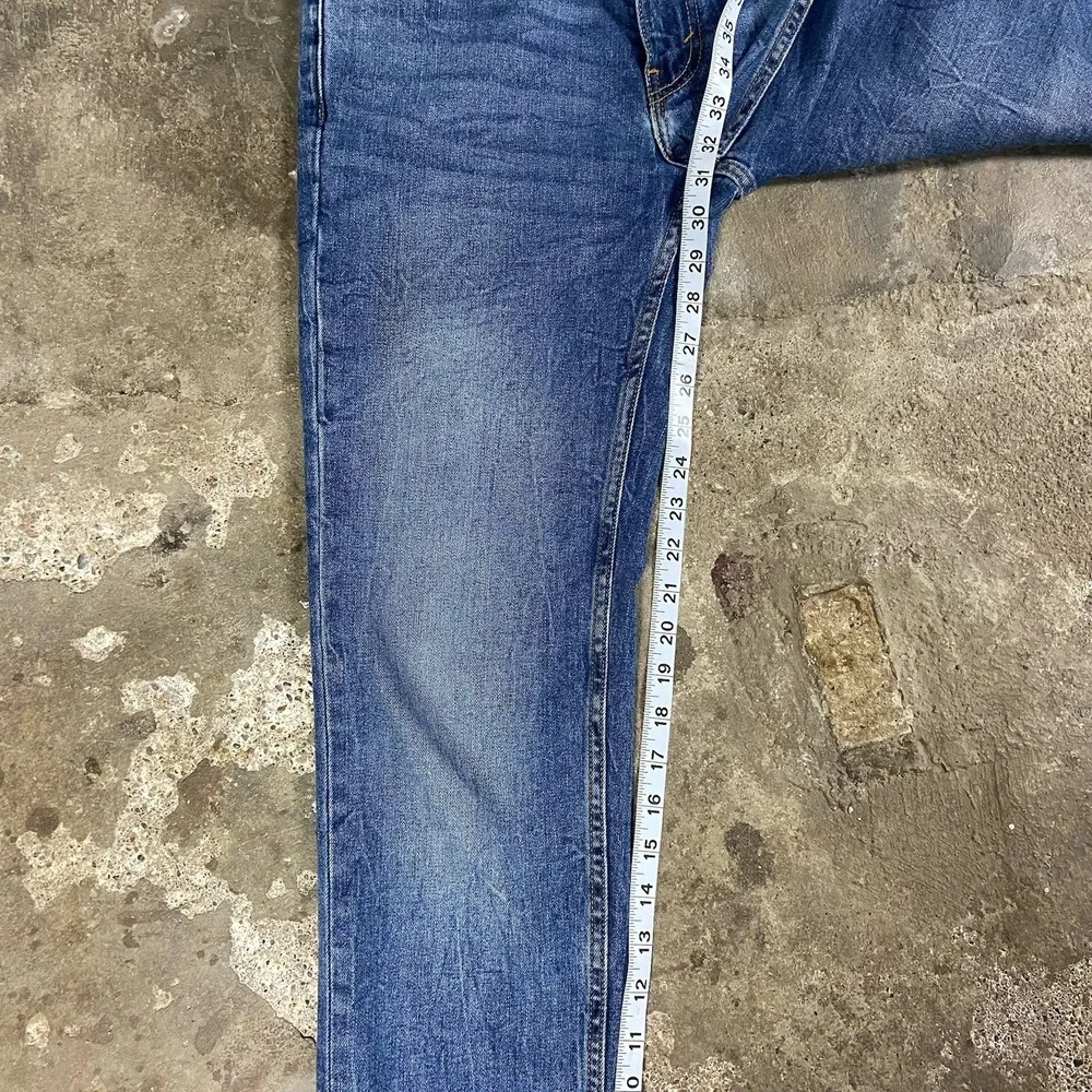 Levi's‎ 511 Jeans Size 29x32 Blue Medium Wash Denim Slim Fit Straight Fit Casual